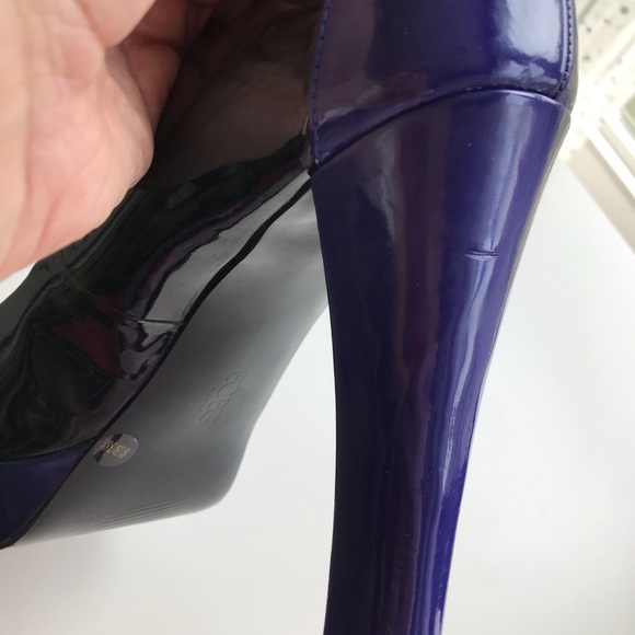 BCBG heels - Picture 7 of 8